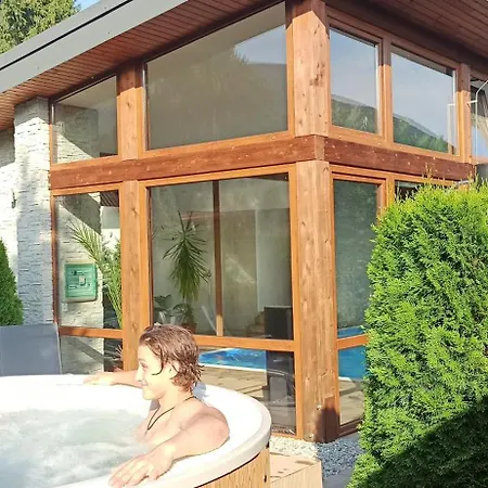 홈스테이 A Studia Flora *