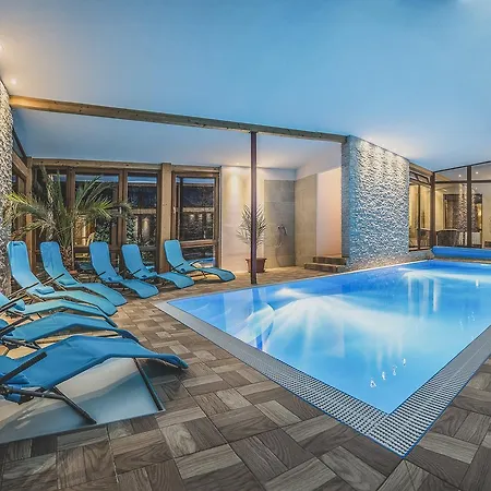 A Studia Flora 립토브스카실른니카