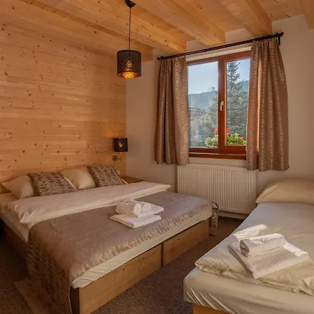 A Studia Flora 립토브스카실른니카