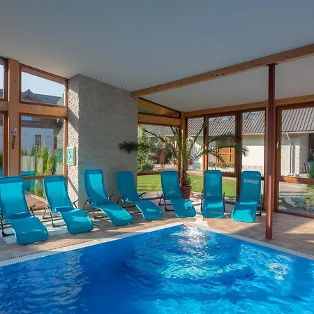 A Studia Flora 홈스테이